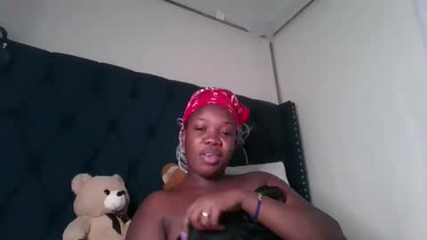 Snapshot of kitty_kerry chatting on November 2025 10:20:02 PM kitty_kerry online show from November 2025 10:20:02 PM