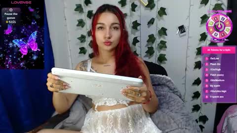 Snapshot of kitty_saenz chatting on September 2025 02:11:01 AM Kitty Saenz online show from September 2025 02:11:01 AM