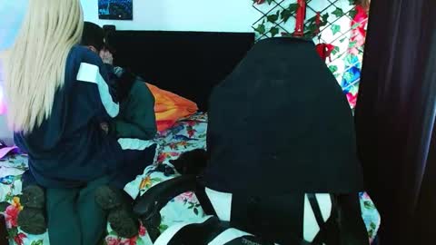 Snapshot of kitty_vaal chatting on October 2025 04:16:02 PM kitty_vaal online show from October 2025 04:16:02 PM