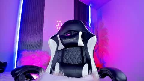Snapshot of kittybigdoll chatting on July 2026 04:37:01 AM kitty online show from July 2026 04:37:01 AM