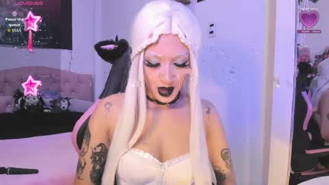 Kitty Goth  online show from May 2026 11:13:02 PM