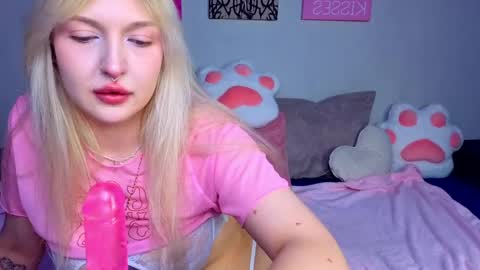 Snapshot of kittykendall chatting on May 2026 06:05:01 PM kittykendall online show from May 2026 06:05:01 PM