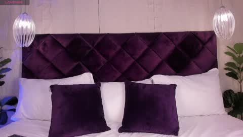 Snapshot of kittylyne_ chatting on April 2026 12:25:01 PM Kitty online show from April 2026 12:25:01 PM