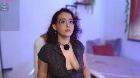 Snapshot of kittysophie_ chatting on June 2026 08:12:02 PM Sophie online show from June 2026 08:12:02 PM