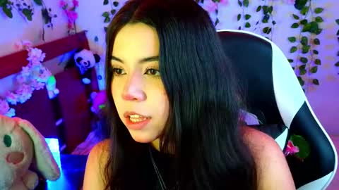 Snapshot of kittyuwu_ chatting on October 2025 06:16:01 PM Kittyuwu online show from October 2025 06:16:01 PM