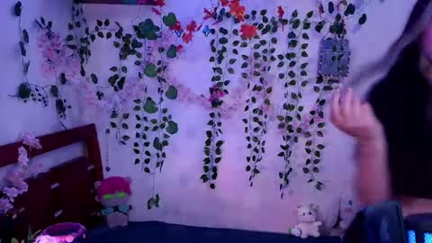 Kittyuwu  online show from April 2026 11:54:01 PM