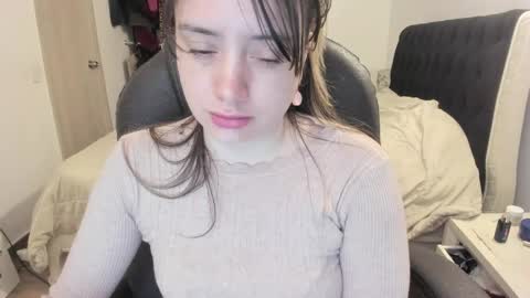 kittywantslove23 online show from April 2026 11:17:01 PM