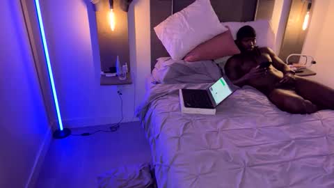 Snapshot of kittywoodyluv chatting on February 2026 03:22:02 AM kittywoodyluv online show from February 2026 03:22:02 AM