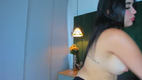 Snapshot of kittyy_milk chatting on October 2025 08:39:02 PM K I T T Y Y online show from October 2025 08:39:02 PM