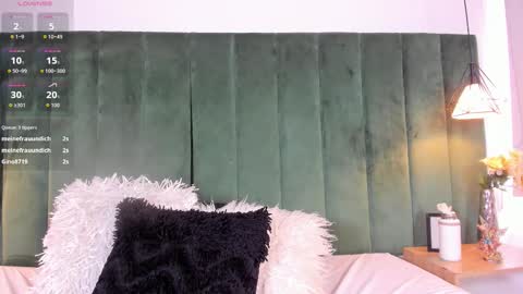 Snapshot of kittyy_milk chatting on October 2025 08:29:01 PM K I T T Y Y online show from October 2025 08:29:01 PM