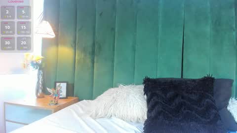 Snapshot of kittyy_milk chatting on October 2025 08:35:01 PM K I T T Y Y online show from October 2025 08:35:01 PM