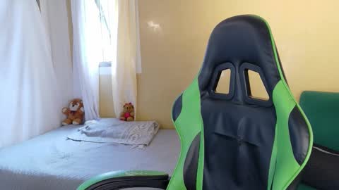 Kitty Zen online show from March 2026 01:27:01 PM