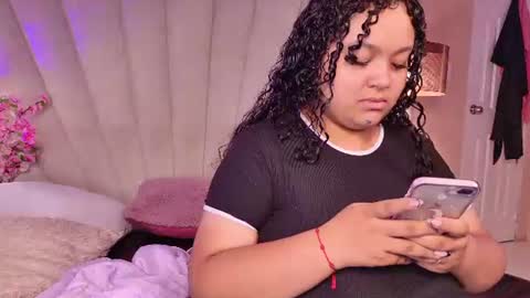 Kitty Hill online show from June 2026 04:06:02 AM