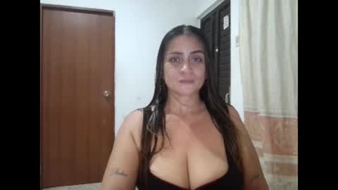 Snapshot of kitybigboobsx chatting on March 2025 04:56:02 AM kity boobsx online show from March 2025 04:56:02 AM