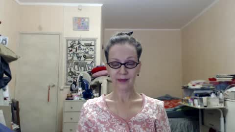 Snapshot of kiuminberry chatting on January 2025 12:17:01 PM KiuminBerry online show from January 2025 12:17:01 PM