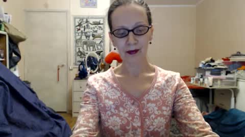 Snapshot of kiuminberry chatting on February 2025 05:53:01 PM KiuminBerry online show from February 2025 05:53:01 PM