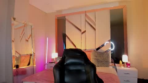 Kiwi online show from March 2026 01:07:02 PM