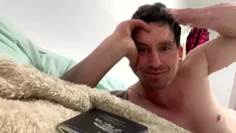 Snapshot of kiwibuzzer chatting on October 2025 12:28:01 PM Champ online show from October 2025 12:28:01 PM