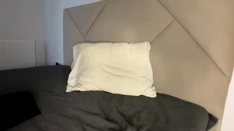 Snapshot of kiwigray chatting on December 2025 12:58:02 PM kiwigray online show from December 2025 12:58:02 PM