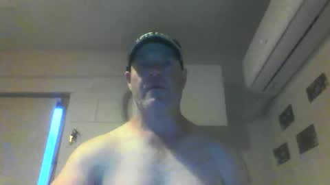 Snapshot of kiwiguy19773 chatting on December 2024 07:37:01 AM kiwiguy19773 online show from December 2024 07:37:01 AM