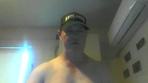 Snapshot of kiwiguy19773 chatting on December 2024 06:25:02 AM kiwiguy19773 online show from December 2024 06:25:02 AM