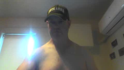 Snapshot of kiwiguy19773 chatting on December 2024 03:33:02 AM kiwiguy19773 online show from December 2024 03:33:02 AM