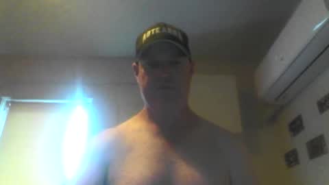 Snapshot of kiwiguy19773 chatting on December 2024 04:22:02 AM kiwiguy19773 online show from December 2024 04:22:02 AM