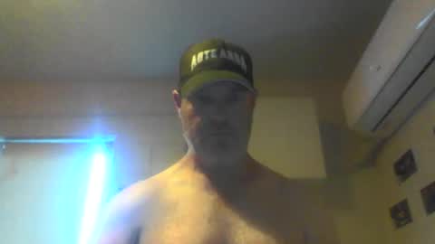 Snapshot of kiwiguy19773 chatting on January 2025 06:14:01 AM kiwiguy19773 online show from January 2025 06:14:01 AM