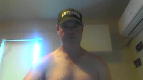 Snapshot of kiwiguy19773 chatting on January 2025 04:22:02 AM kiwiguy19773 online show from January 2025 04:22:02 AM