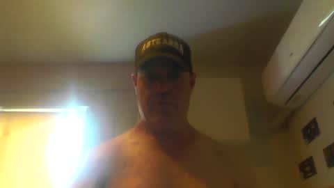 Snapshot of kiwiguy19773 chatting on February 2025 12:36:02 AM kiwiguy19773 online show from February 2025 12:36:02 AM