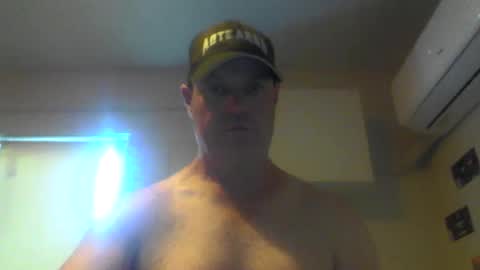 Snapshot of kiwiguy19773 chatting on February 2025 03:42:01 AM kiwiguy19773 online show from February 2025 03:42:01 AM