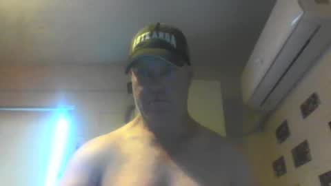 Snapshot of kiwiguy19773 chatting on February 2025 06:29:02 AM kiwiguy19773 online show from February 2025 06:29:02 AM