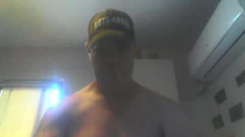 kiwiguy19773 online show from February 2026 11:36:02 PM