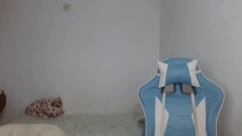 kiyu online show from January 2025 09:16:01 PM