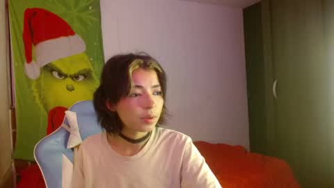 kiyu online show from November 2025 12:38:02 AM