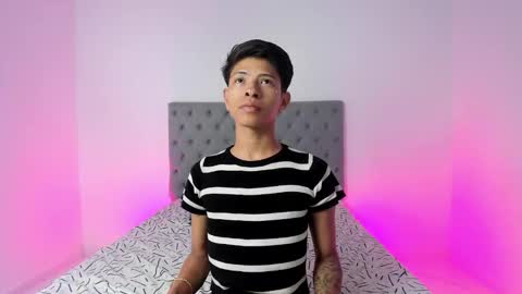 Snapshot of kizzie_ chatting on September 2025 10:56:02 PM kizzie_ online show from September 2025 10:56:02 PM