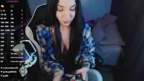 Snapshot of kkkamilaa chatting on January 2025 01:05:02 AM mi online show from January 2025 01:05:02 AM