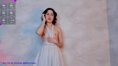 Snapshot of klary_moon chatting on October 2025 01:51:02 PM Lisa online show from October 2025 01:51:02 PM