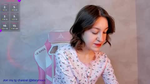 Snapshot of klary_moon chatting on October 2025 05:23:02 PM Lisa online show from October 2025 05:23:02 PM