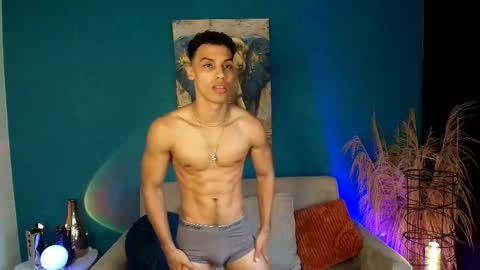 klaton__ online show from October 2025 09:47:01 PM