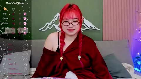 Snapshot of klee_love chatting on October 2025 05:18:01 AM Klee online show from October 2025 05:18:01 AM