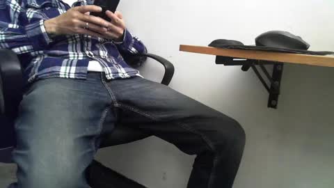 Snapshot of klein_jeremy chatting on December 2024 05:31:01 AM Jeremyz online show from December 2024 05:31:01 AM