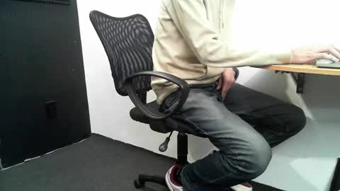 Snapshot of klein_jeremy chatting on December 2024 12:33:01 AM Jeremyz online show from December 2024 12:33:01 AM