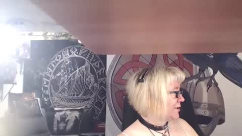 Snapshot of kleiner_teufel chatting on February 2025 05:12:02 AM Michelle online show from February 2025 05:12:02 AM