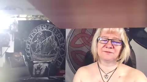 Snapshot of kleiner_teufel chatting on February 2025 07:44:02 AM Michelle online show from February 2025 07:44:02 AM