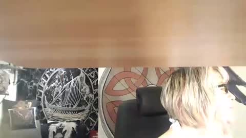 Snapshot of kleiner_teufel chatting on September 2025 04:03:01 AM Michelle online show from September 2025 04:03:01 AM