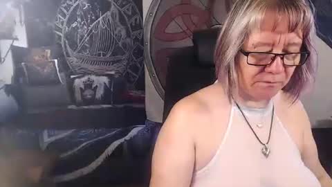 Snapshot of kleiner_teufel chatting on October 2025 07:08:02 AM Michelle online show from October 2025 07:08:02 AM