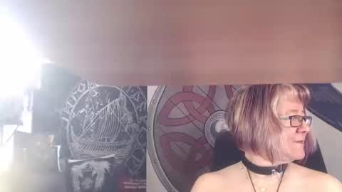 Snapshot of kleiner_teufel chatting on November 2025 10:18:02 AM Michelle online show from November 2025 10:18:02 AM