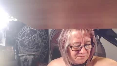 Snapshot of kleiner_teufel chatting on December 2025 05:51:01 PM Michelle online show from December 2025 05:51:01 PM