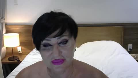 kleo901854860422 online show from June 2026 06:52:01 PM